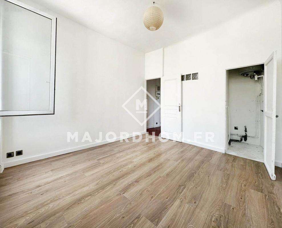 Appartement à MARSEILLE-6E