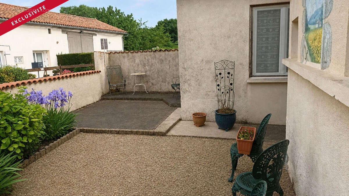 Maison à SAVIGNE