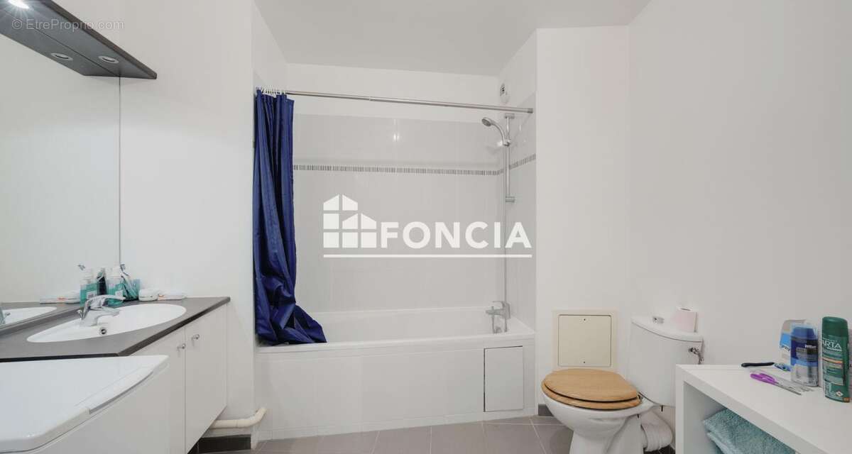 Appartement à ISSY-LES-MOULINEAUX