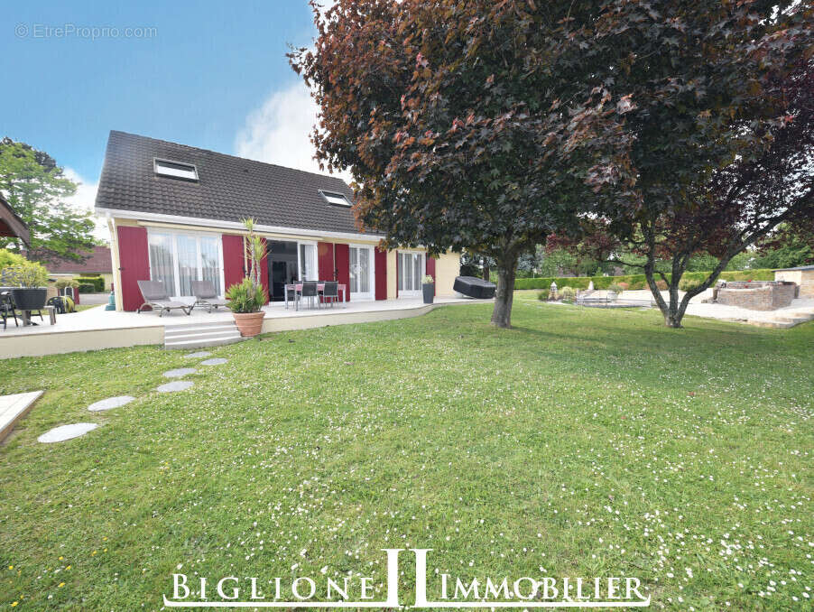 Maison à CHELLES