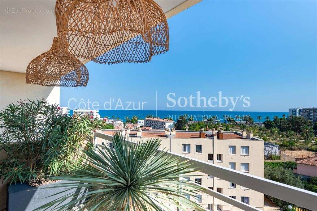 Appartement d'exception en dernier étage avec toit-terrasse et vue mer panoramique - photo 5