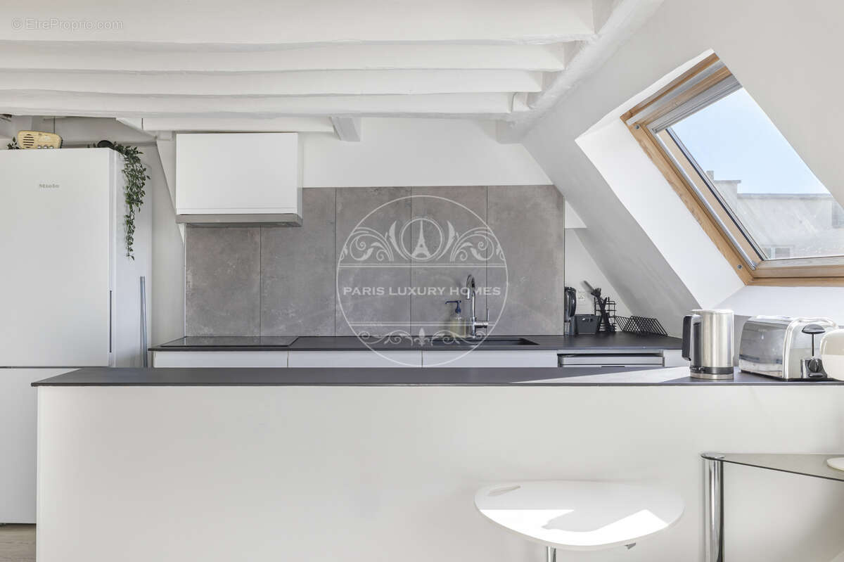 Appartement à PARIS-2E