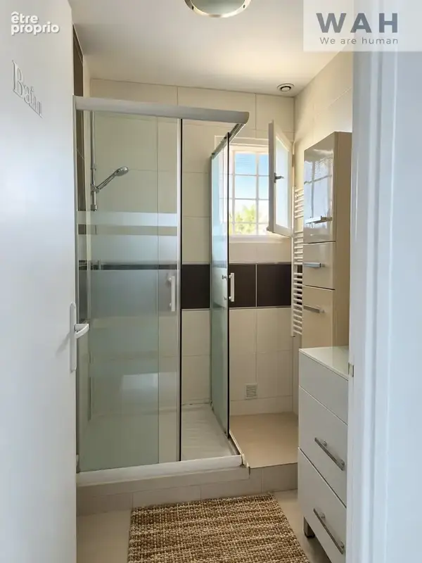 Maison t6 divisee en 2 appartements avec jardin terrasse et garage - 34400 lunel - photo 13