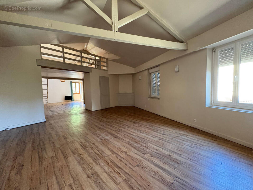 Appartement à EYBENS