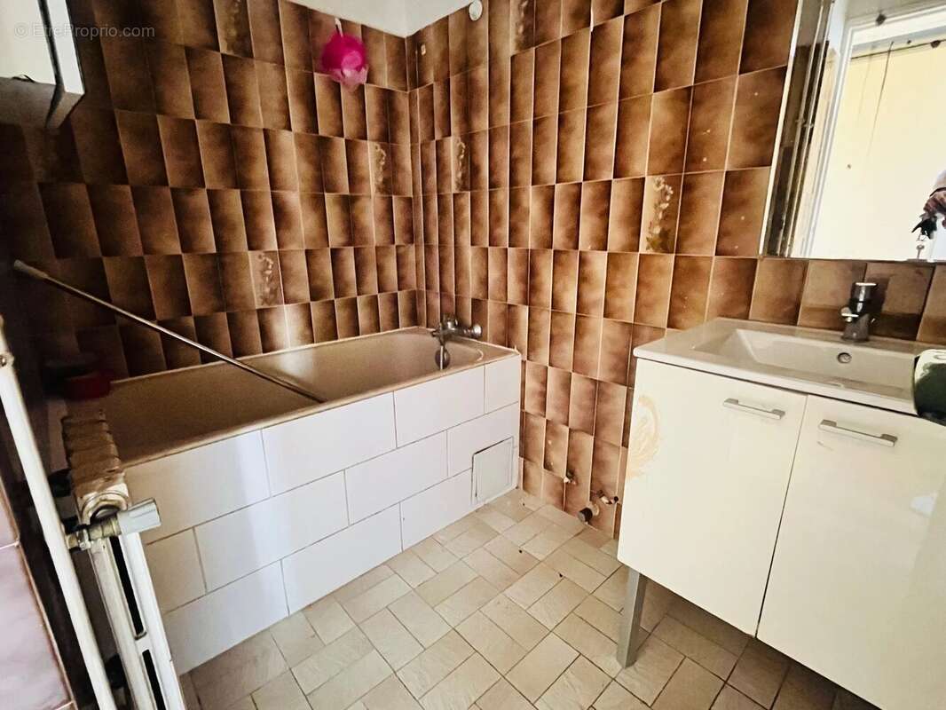Appartement à MARSEILLE-14E