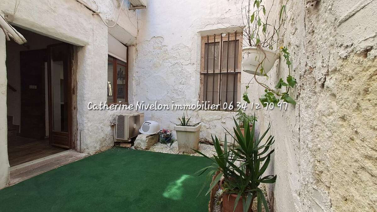 Maison à VILLENEUVE-LES-BEZIERS