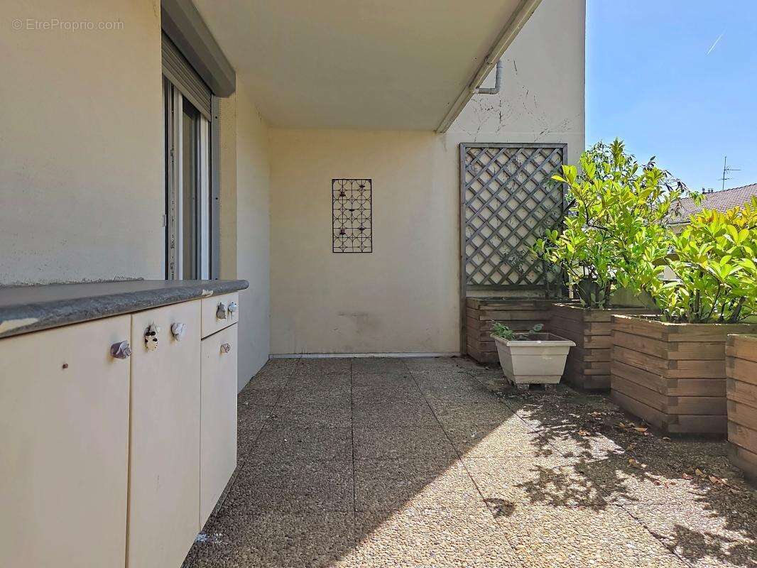 Appartement à LYON-8E