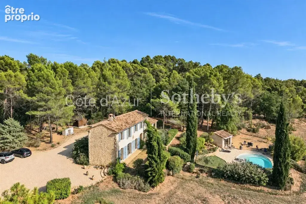 Tourrettes, bastide provençale de 196 m² avec piscine et parc de plus d’un hectare - photo 5