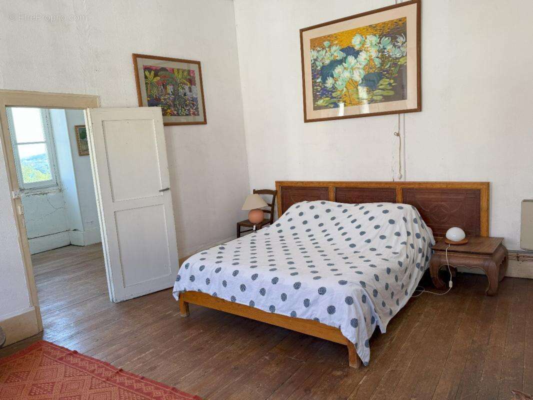 Maison à SAINT-CLAR