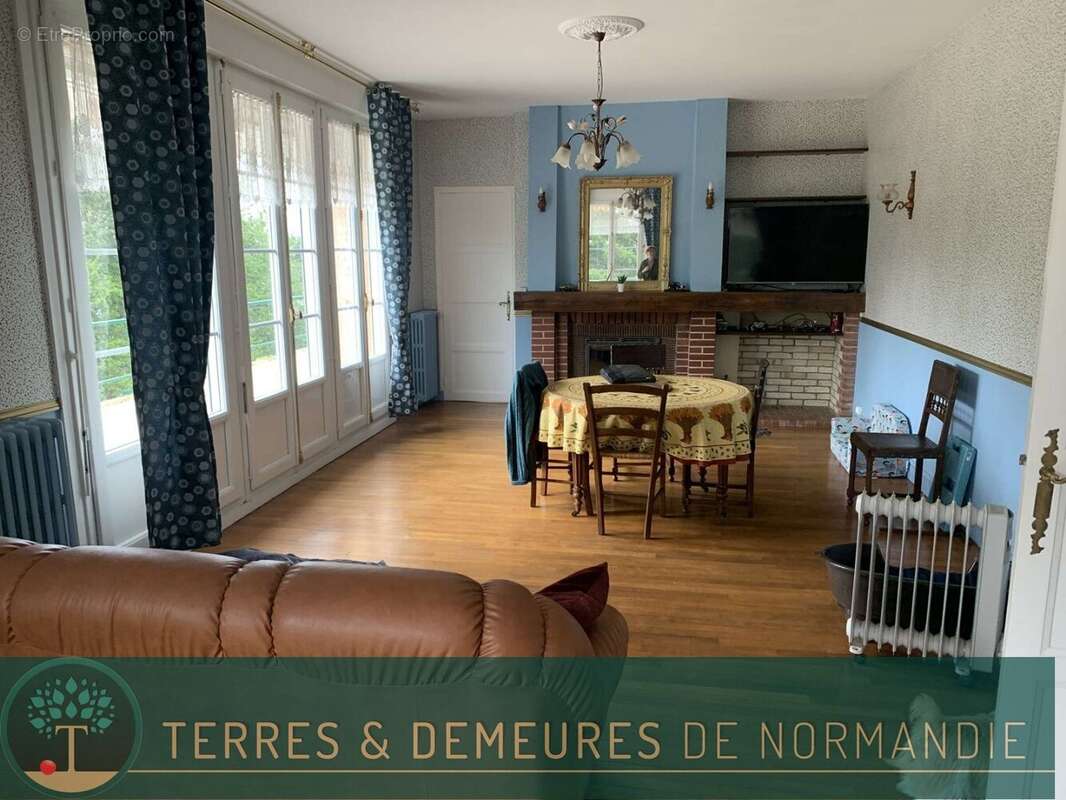 Maison à VIMOUTIERS