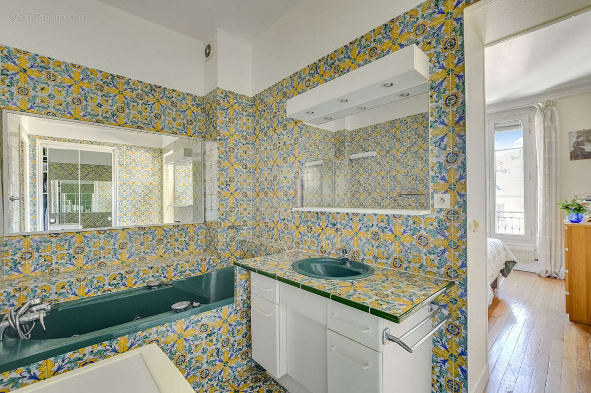 Appartement à PARIS-19E