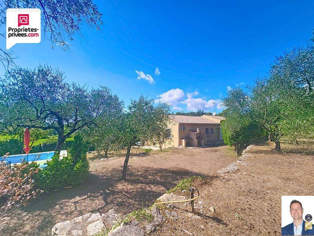 Maison à SAINT-CEZAIRE-SUR-SIAGNE