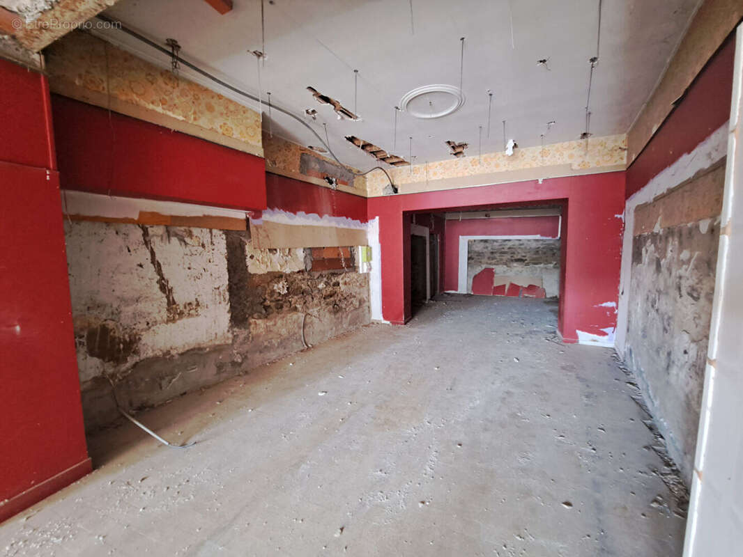 Commerce à SOUCIEU-EN-JARREST