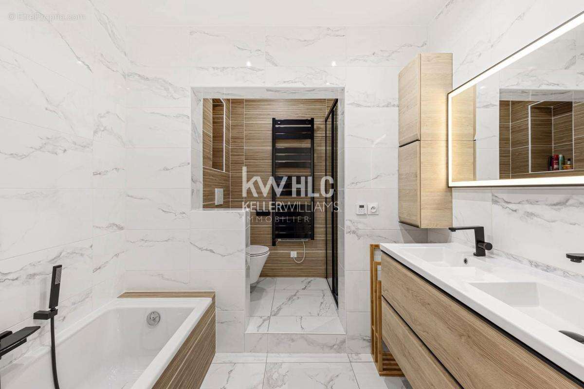 Maison à SAINT-LAURENT-DU-VAR