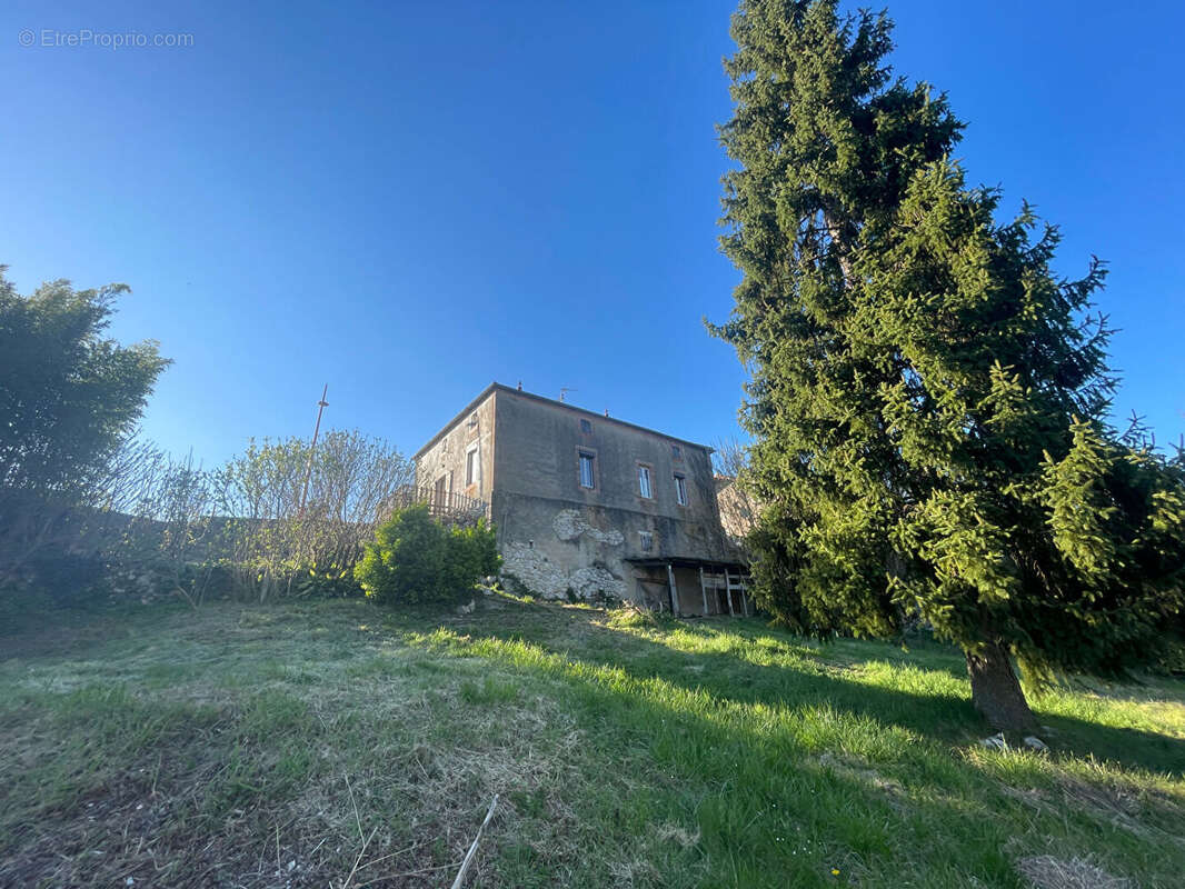 Maison à VALEILLES