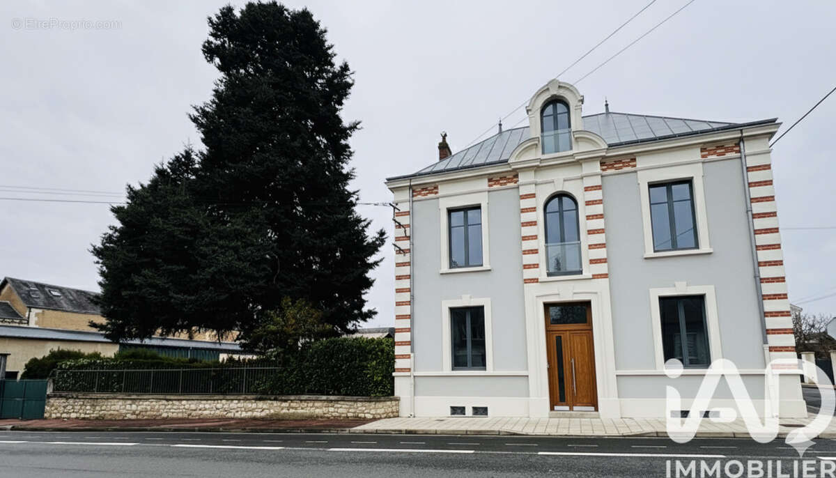 Photo 2 - Maison à CHATELLERAULT