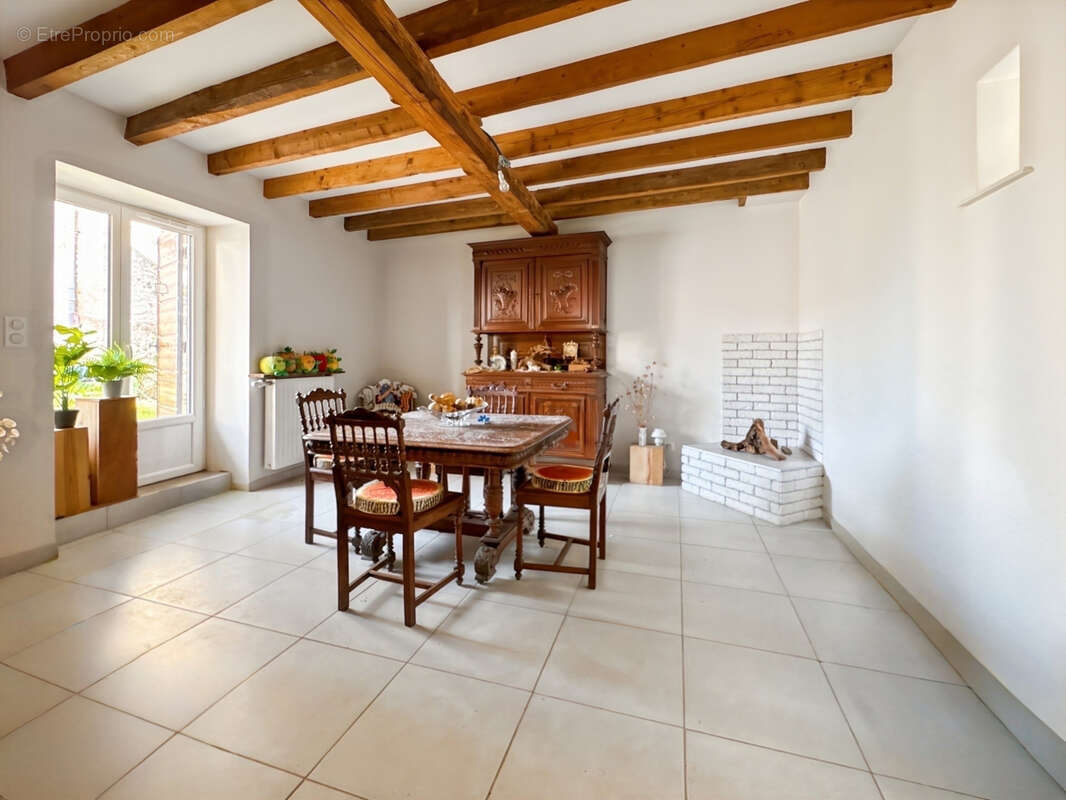 Maison à SAINT-GERMAIN-AU-MONT-D&#039;OR