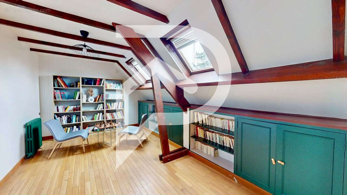 Maison à VERNEUIL-SUR-SEINE