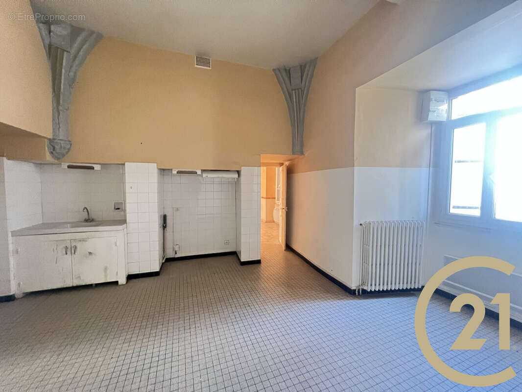 Appartement 1300 m² à Albi  - photo 9