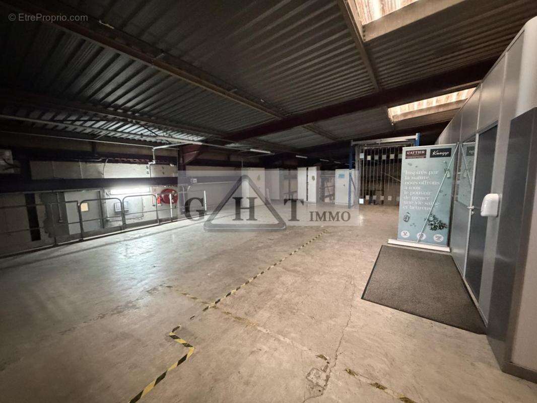 Entrepot 2765m2 a vendre bondoufle - photo 6