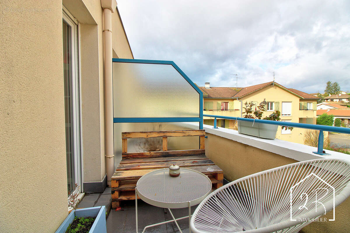 Appartement à SIMANDRES