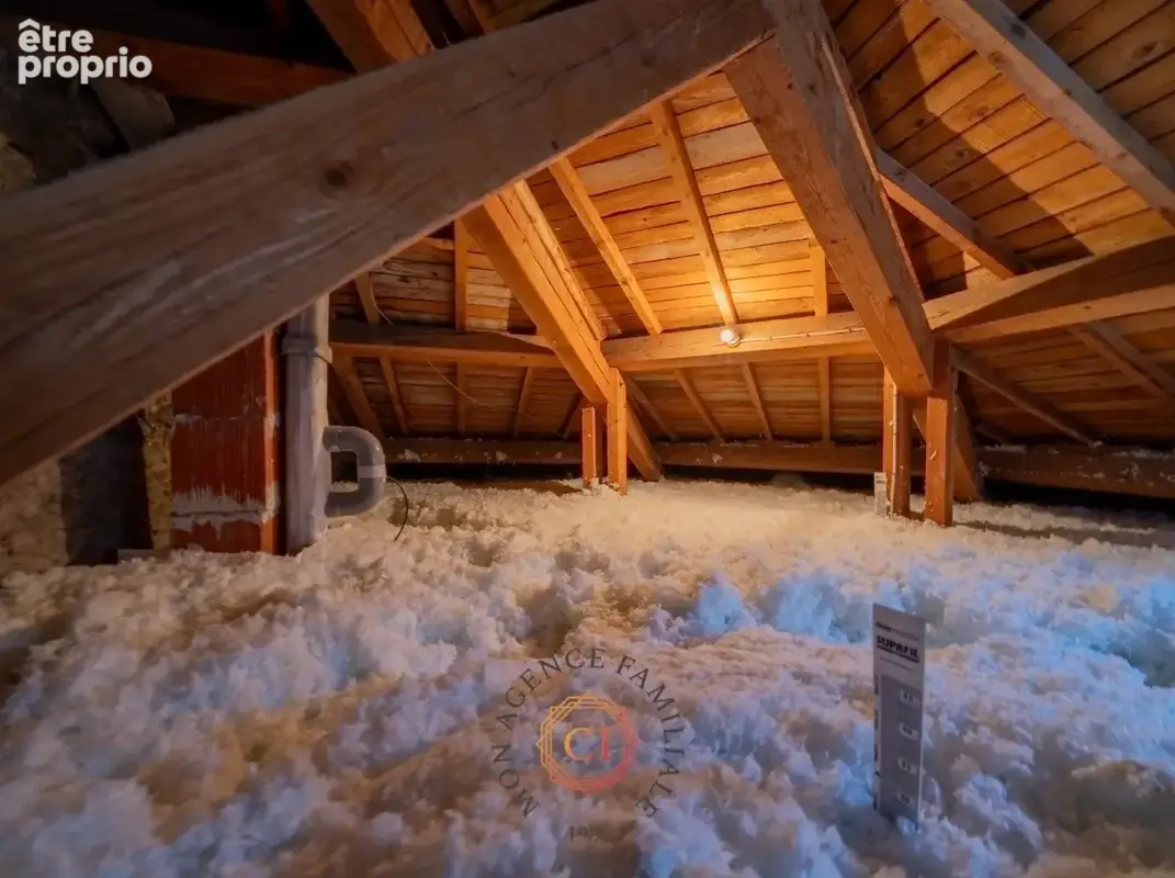 Maison de ville située à Saint-Bonnet-Près-Riom - photo 6