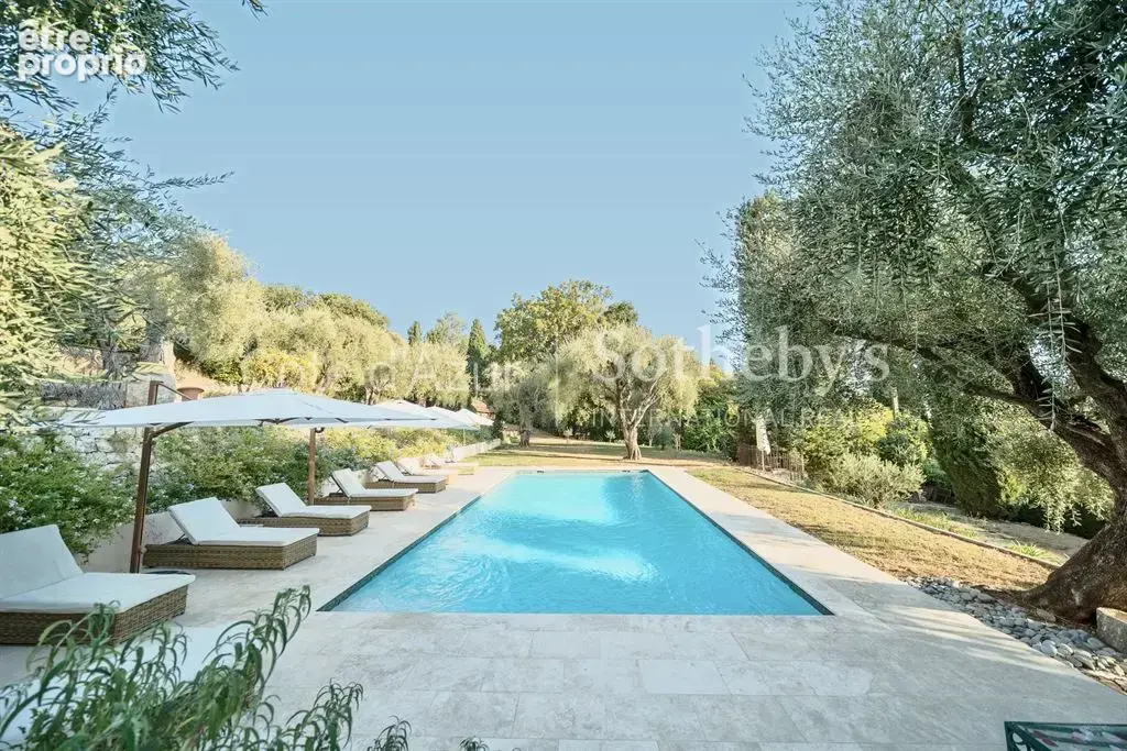 Plascassier, villa rénovée avec piscine et vaste terrain à proximité de Valbonne - photo 19