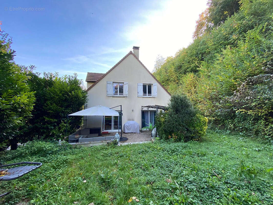 Maison à MERY-SUR-OISE