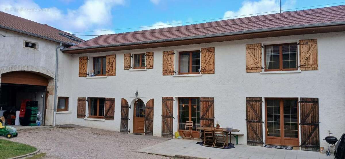 Maison à LAMBREY