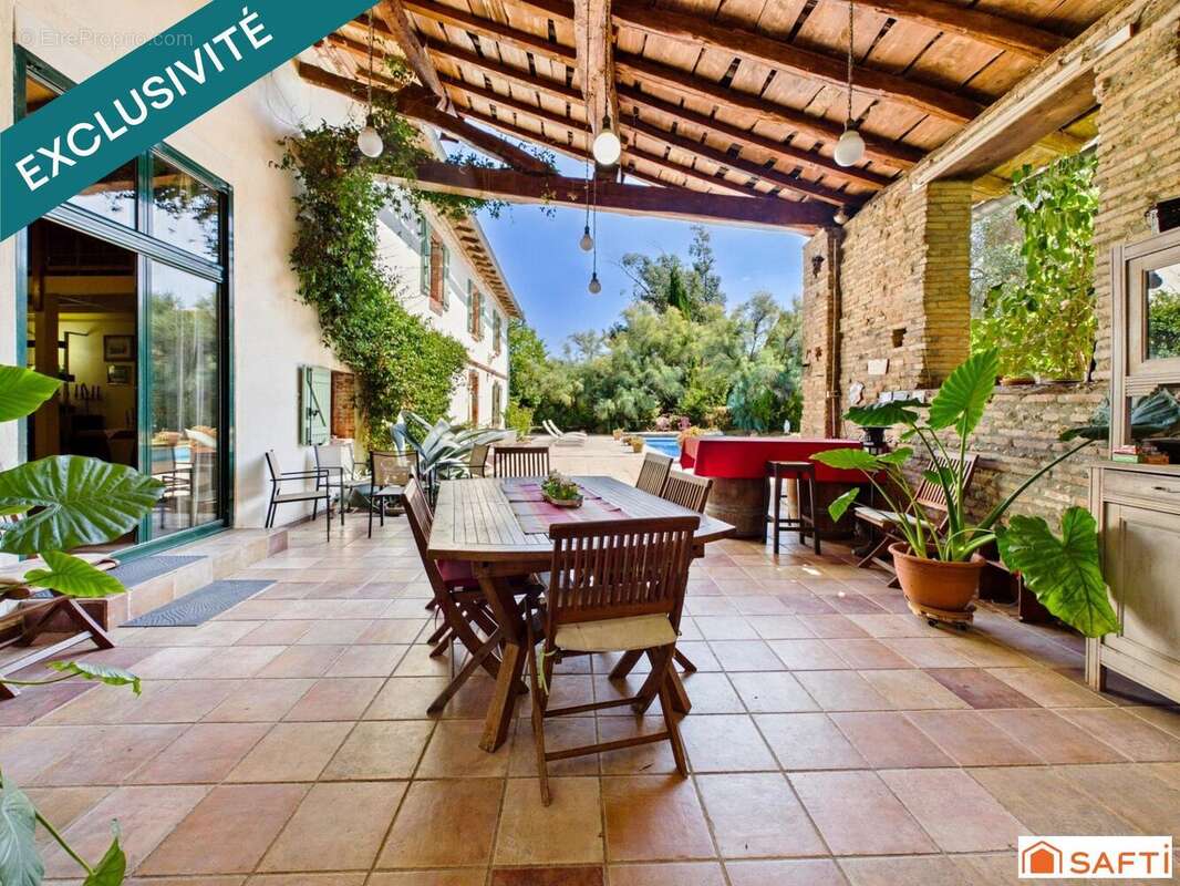 Maison 570 m² à La Magdelaine-Sur-Tarn  - photo 2