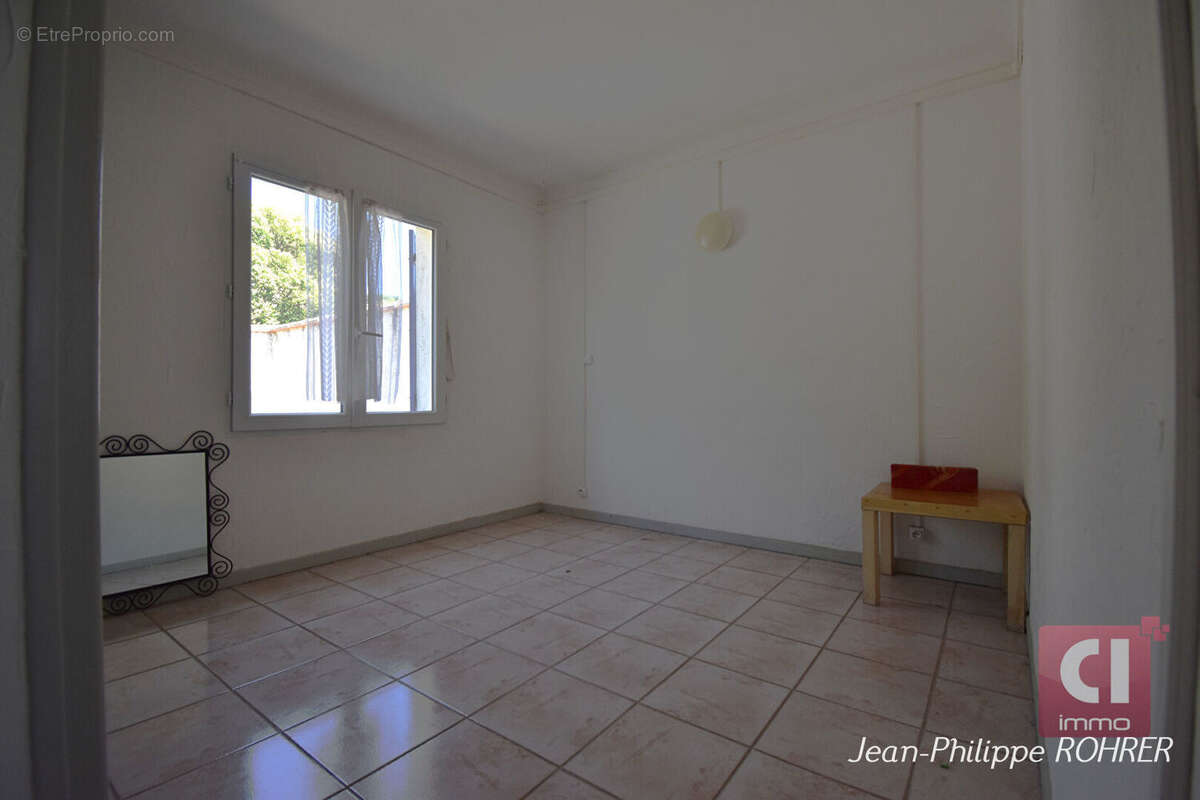 Maison à SAINTE-ANASTASIE-SUR-ISSOLE