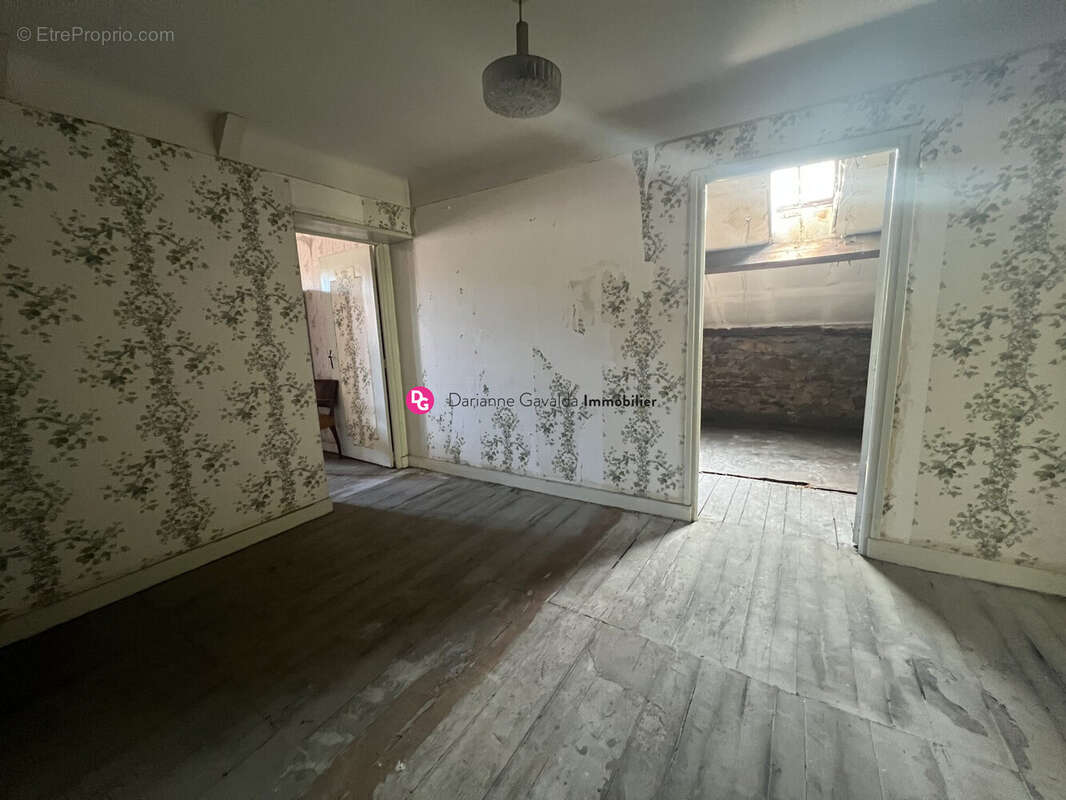 Maison 158 m² à Decazeville  - photo 9