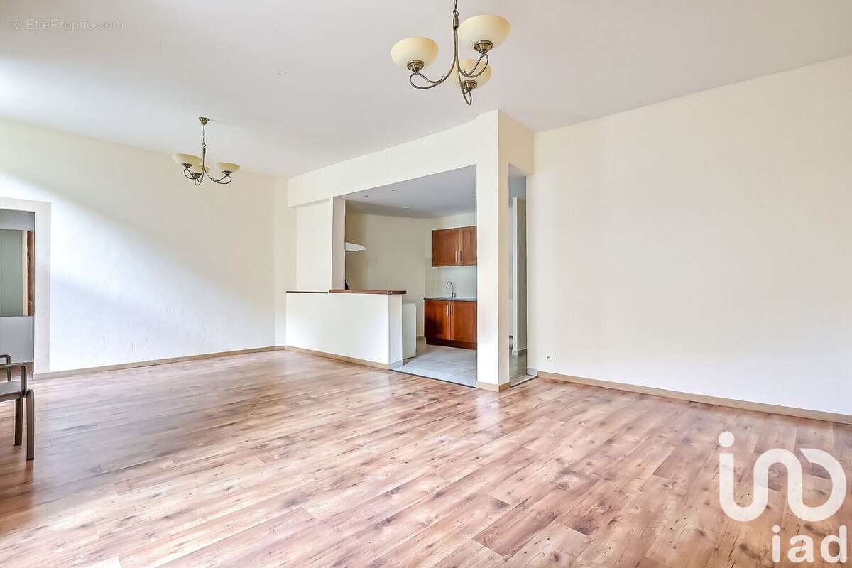 Photo 2 - Appartement à NIMES