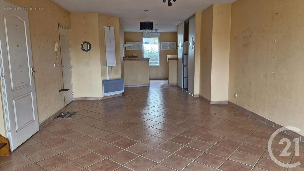 Appartement à SIX-FOURS-LES-PLAGES
