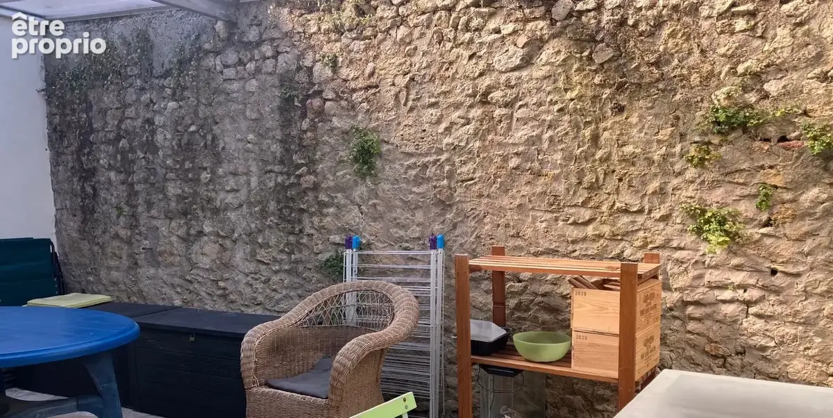 Maison en pierre rénovée avec plus de 50 m2 de dépendances et jardin arboré au cœur de Saint-Laurent-Médoc - photo 6