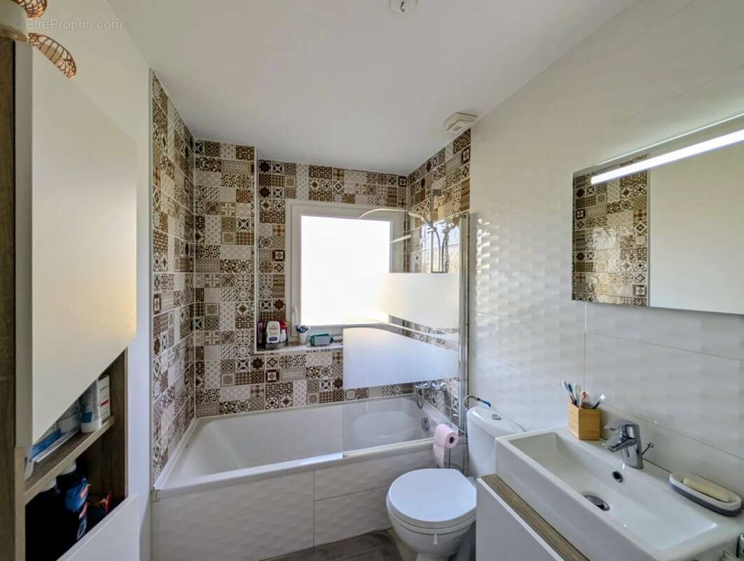 Appartement à MERY