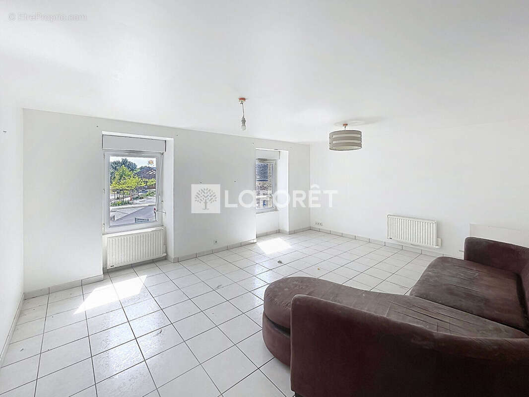 Appartement à SAINT-JEAN-LA-POTERIE