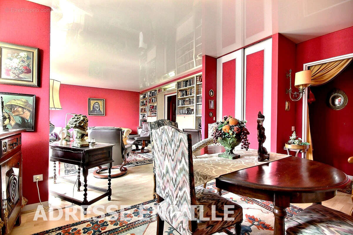 Appartement à LEVALLOIS-PERRET