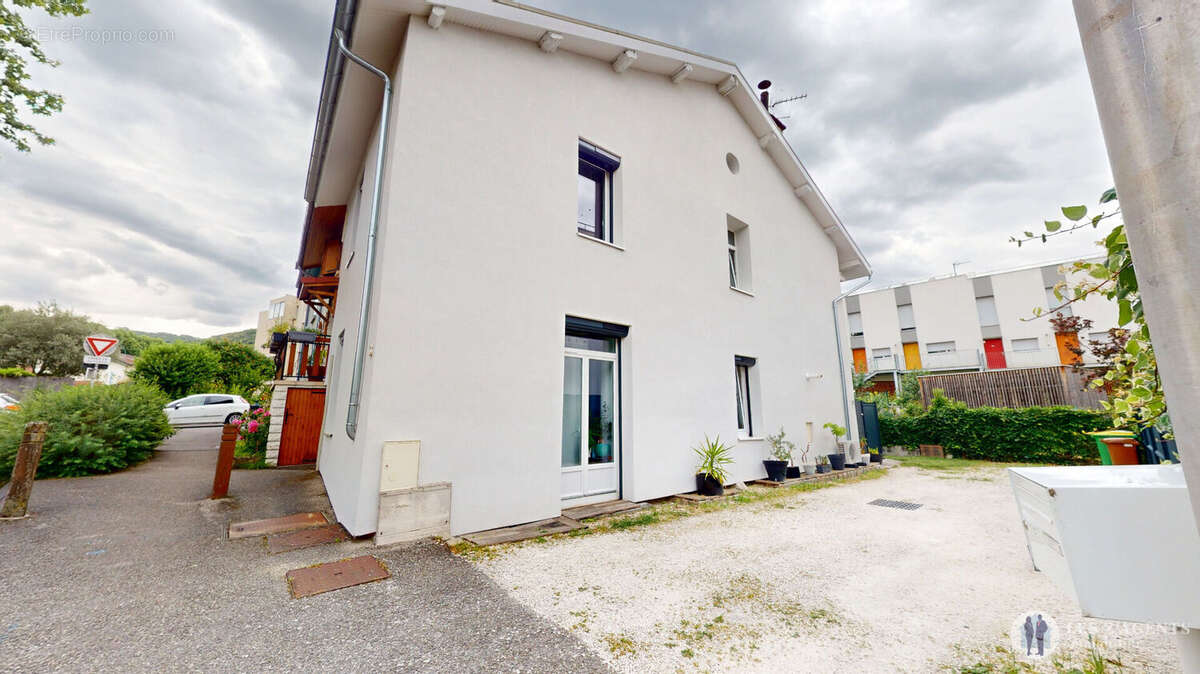 Maison à EYBENS