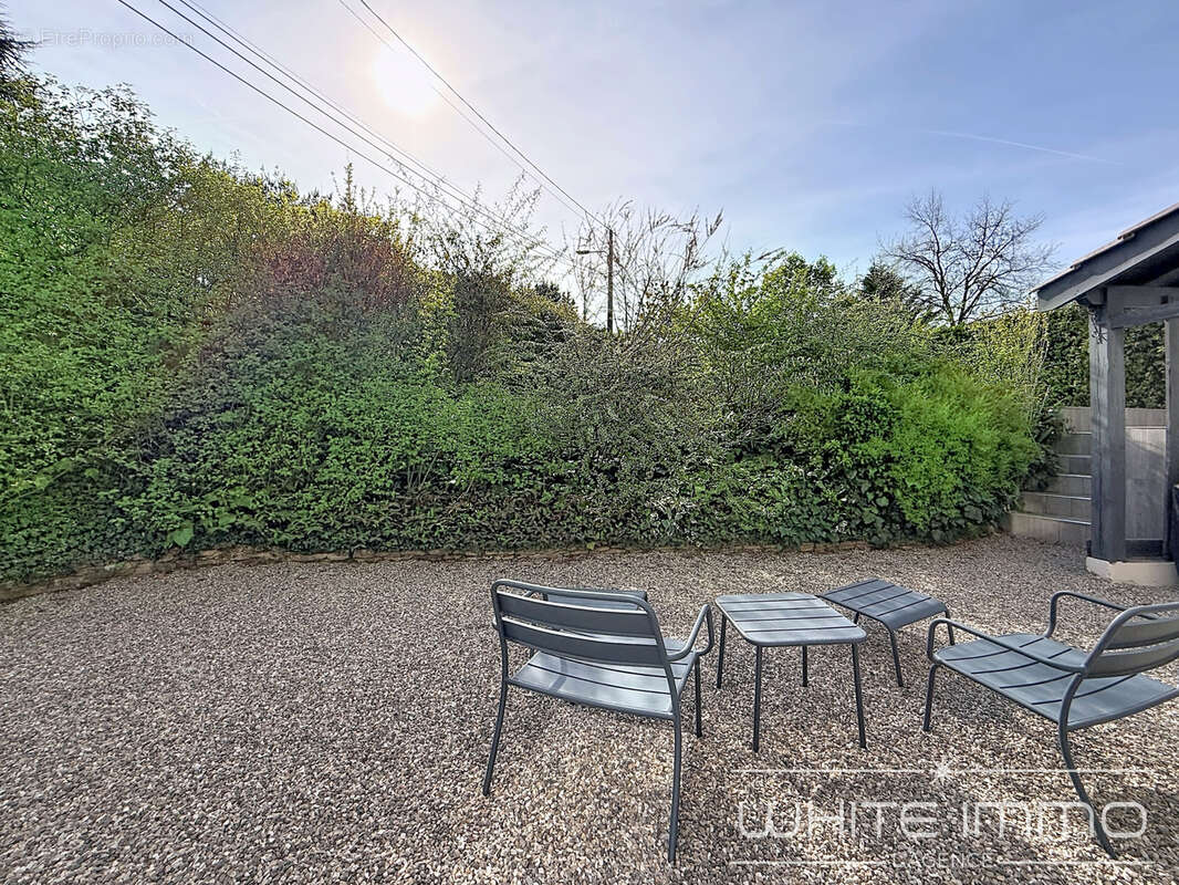 Maison à FRANCHEVILLE