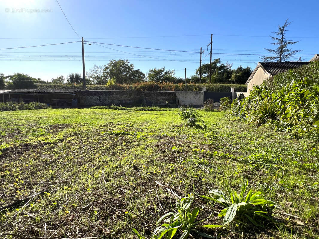 Terrain à CHATELLERAULT