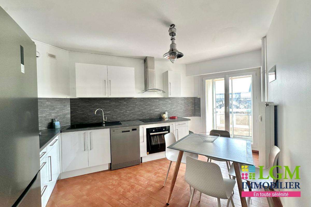 Appartement à NIMES