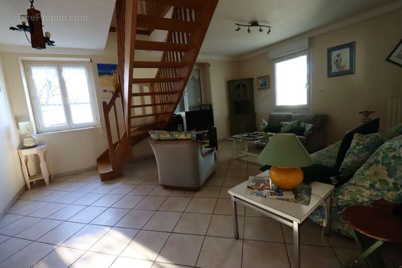 Maison à BAS-EN-BASSET