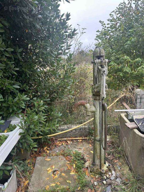 Maison à SAINT-COSME-EN-VAIRAIS