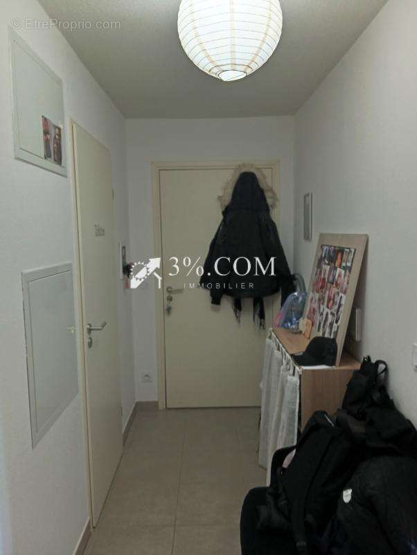 Appartement à POUSSAN