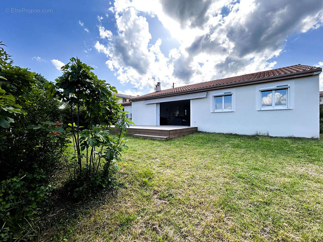 Maison à CARBON-BLANC