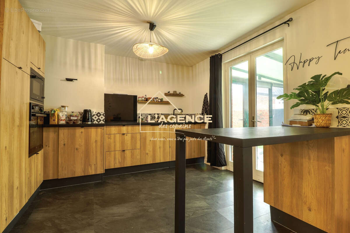 Maison à HAZEBROUCK