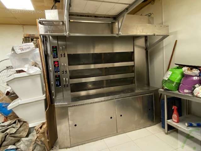 Commerce à AIX-LES-BAINS