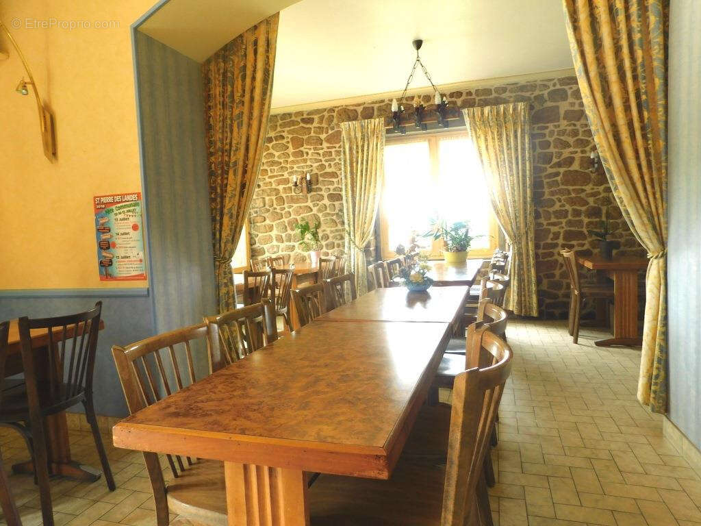 Maison à SAINT-PIERRE-DES-LANDES