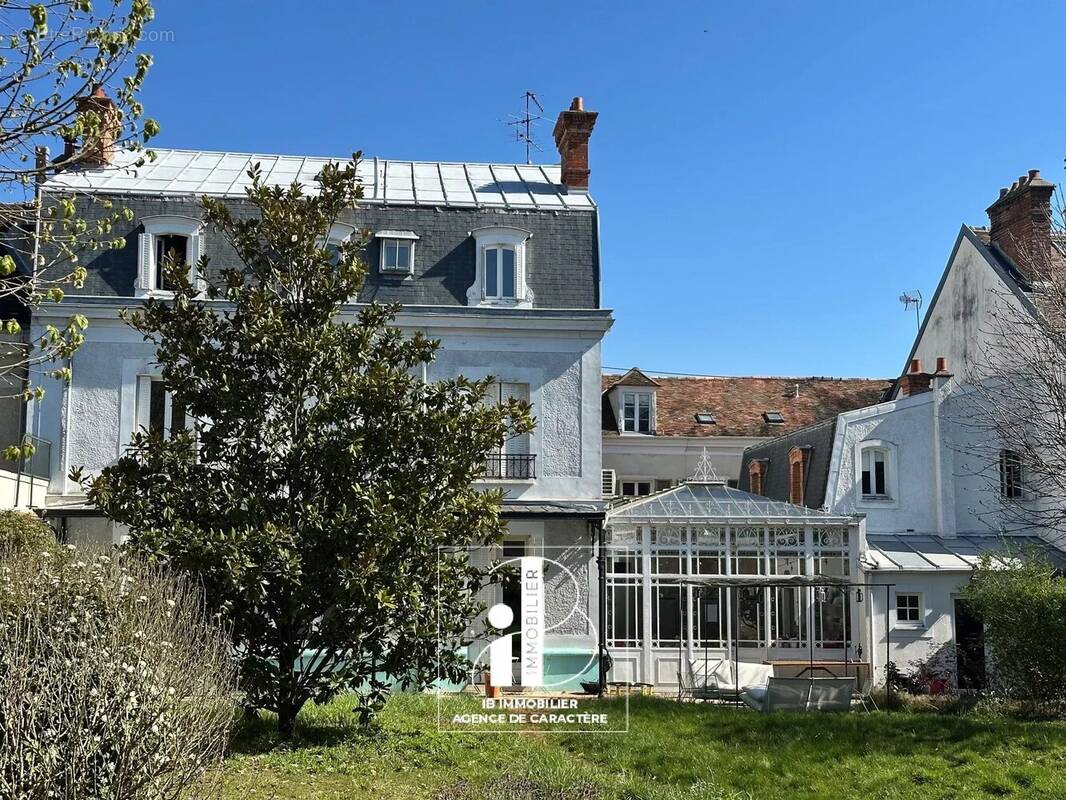 Maison à FONTAINEBLEAU